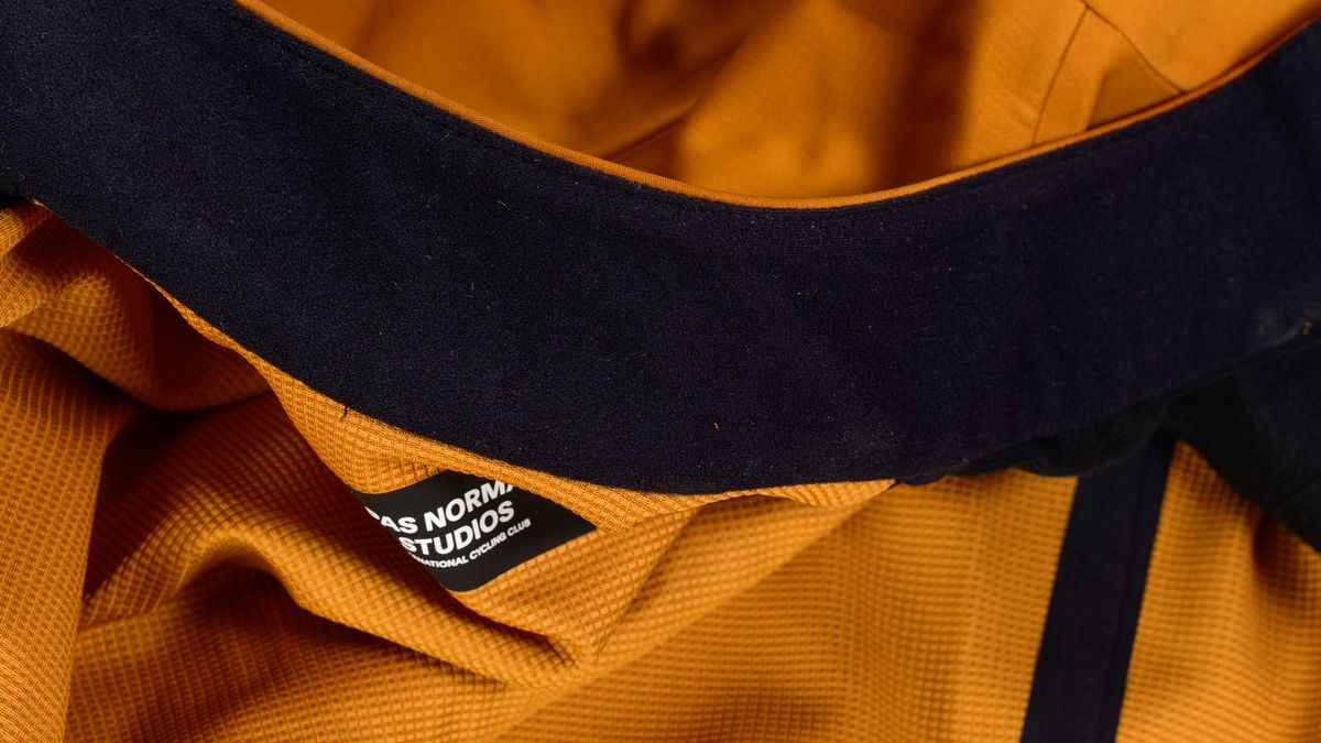 PAS Normal Essential Thermal Jacket lined collar