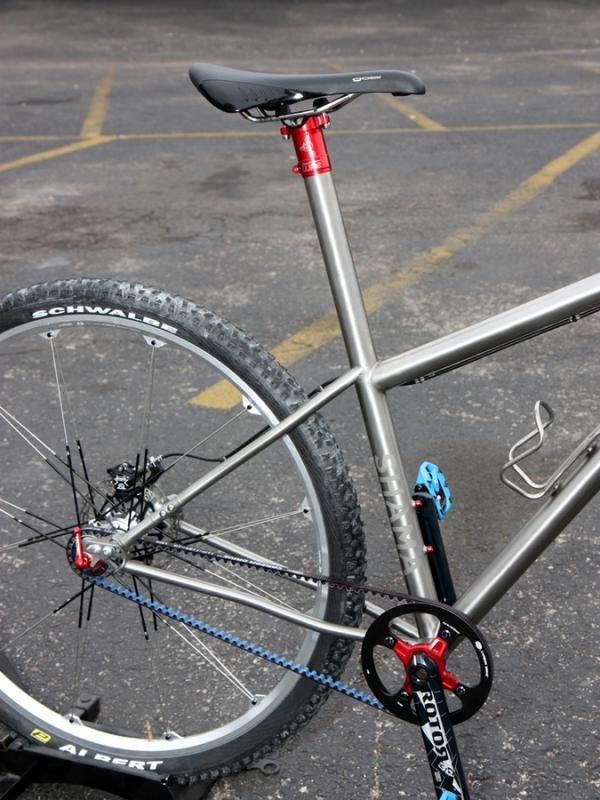 Integrated seat masts are relatively common on carbon fiber bikes but it's still surprising to see one on a titanium frame.