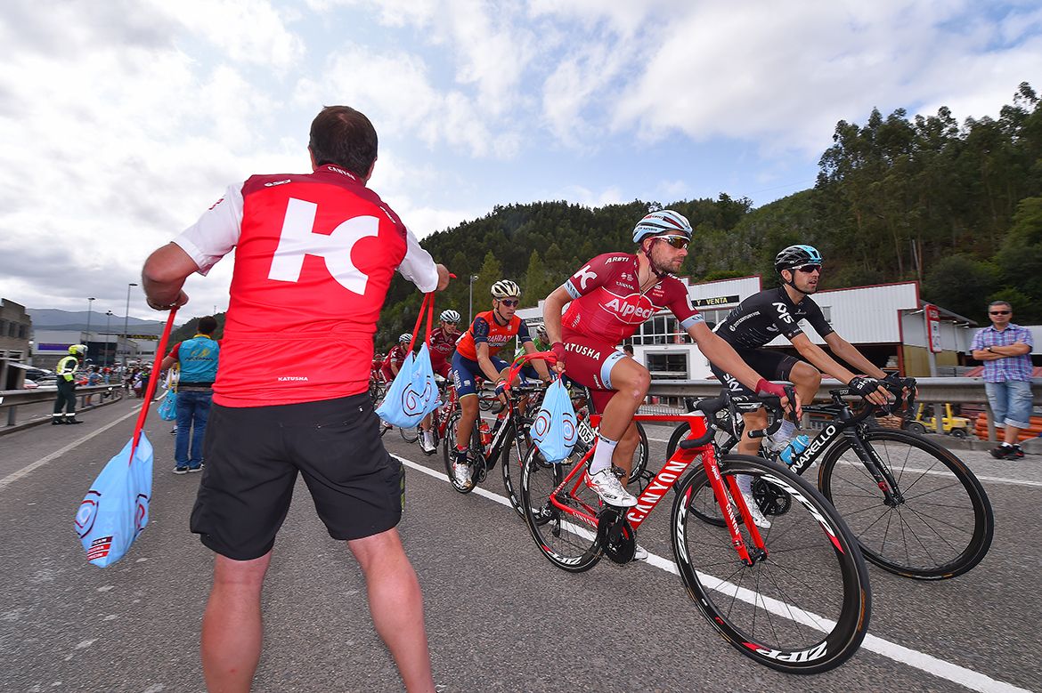 Lunchtime for Katusha-Alpecin