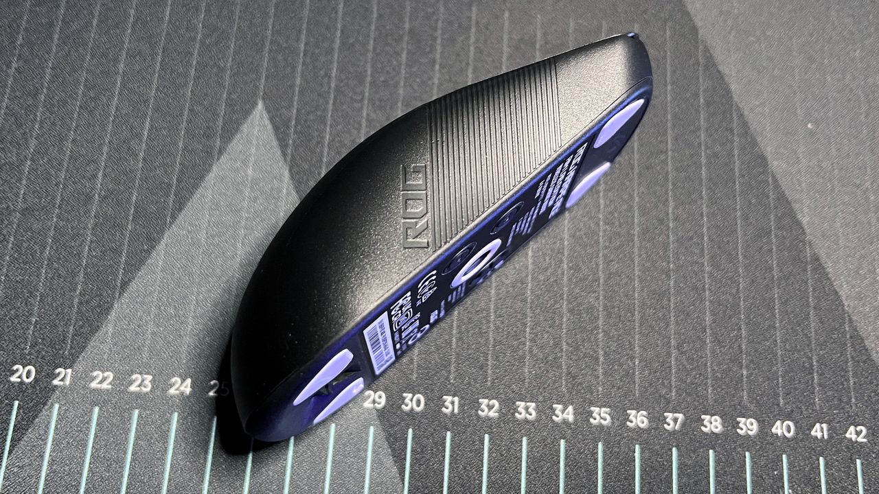 Asus ROG Harpe Ace Aim Lab Edition
