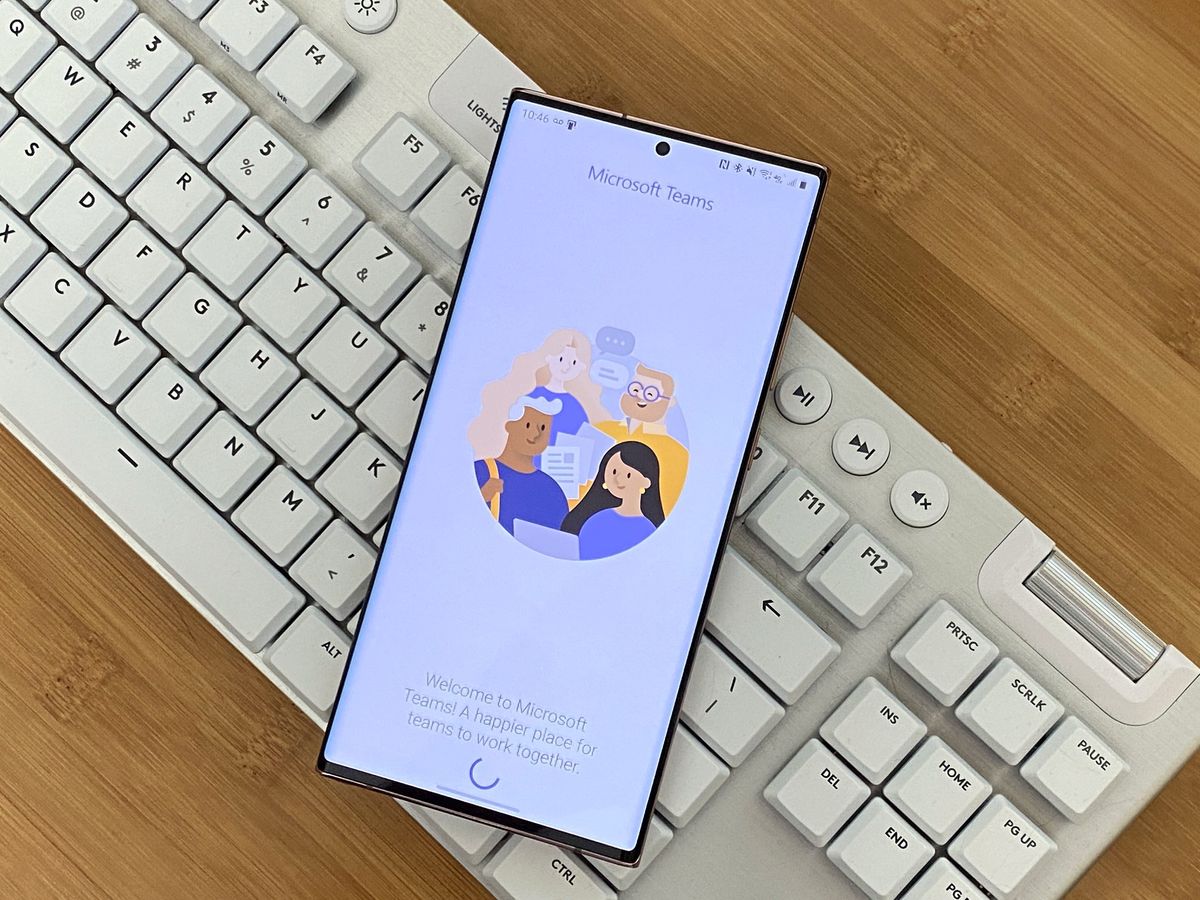 Microsoft Teams Note20 On Keyboard