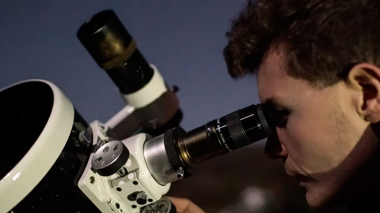 A beginner’s guide to observing the night sky with a manual telescope