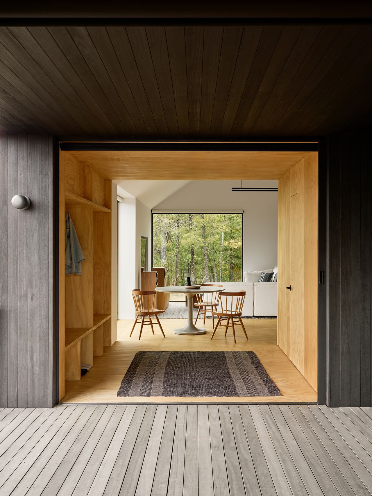 tranquil interiors of Catskills home