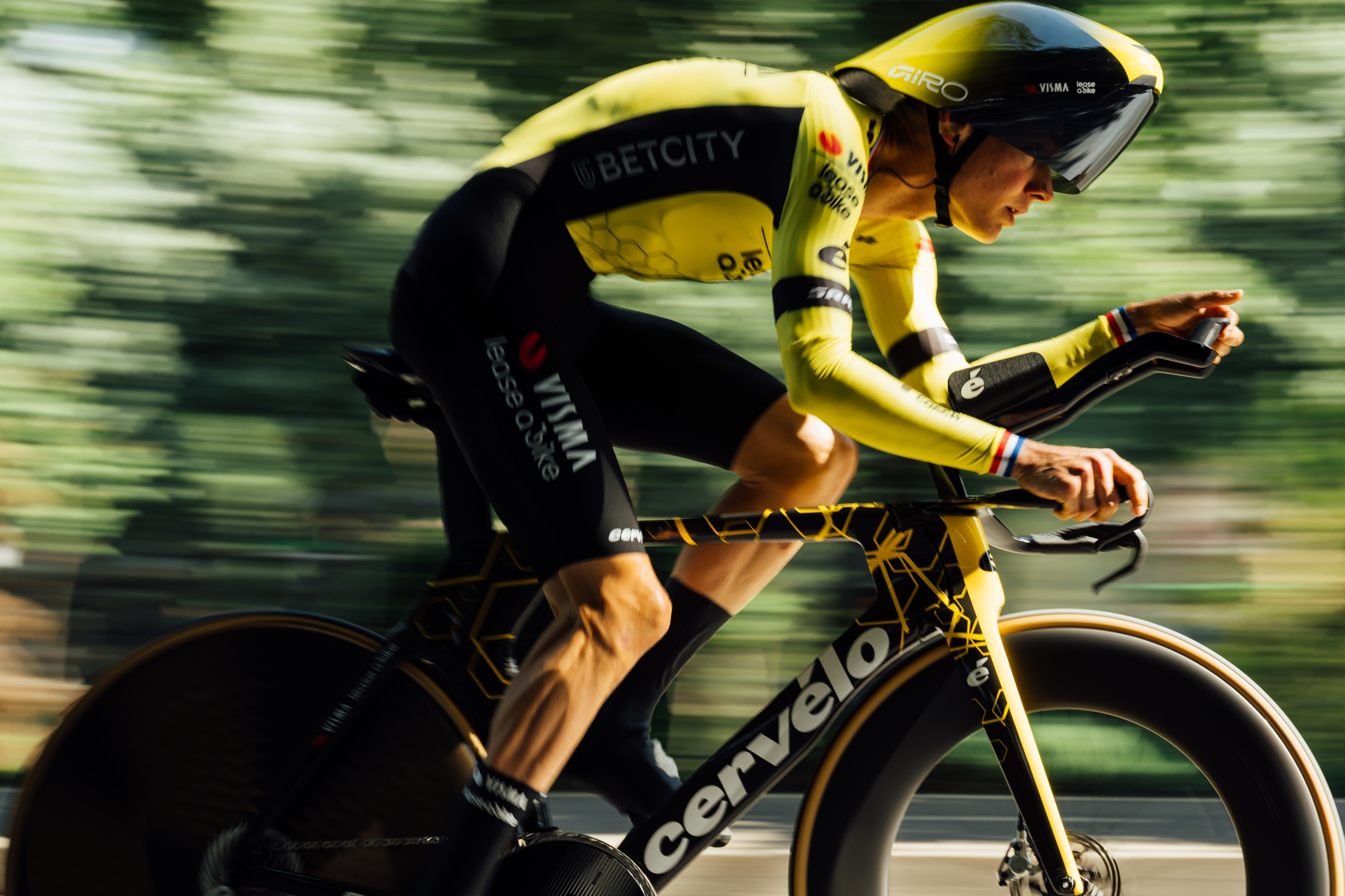 Close up of bike tech found at the Giro d'Italia 2025