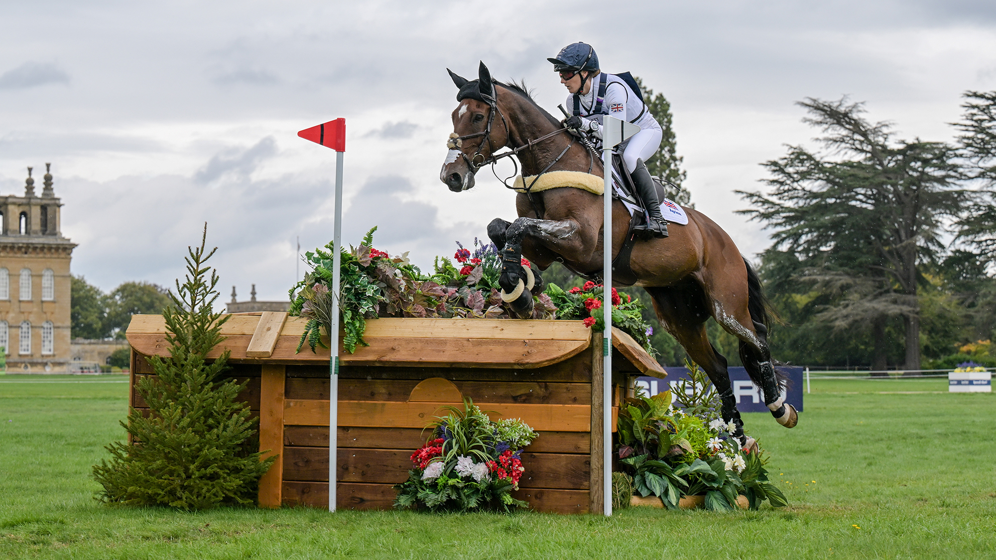 Laura Collett and London 52 on the way to individual gold at the 2025 European Championships.