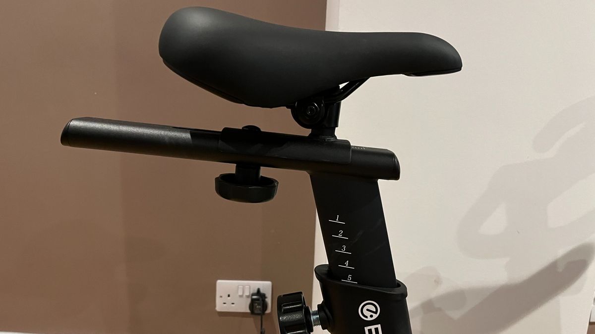 Echelon Sport Smart Connect Bike Review | Coach