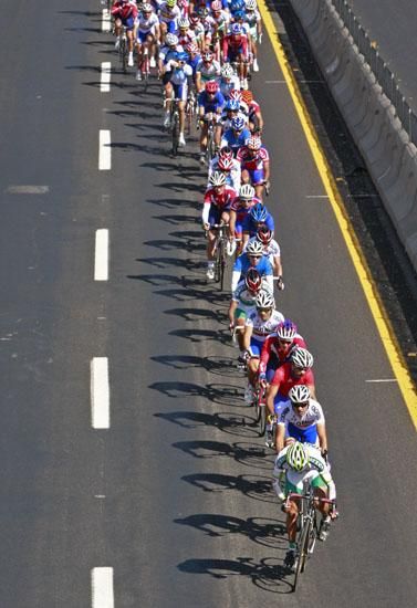 The men's peloton.