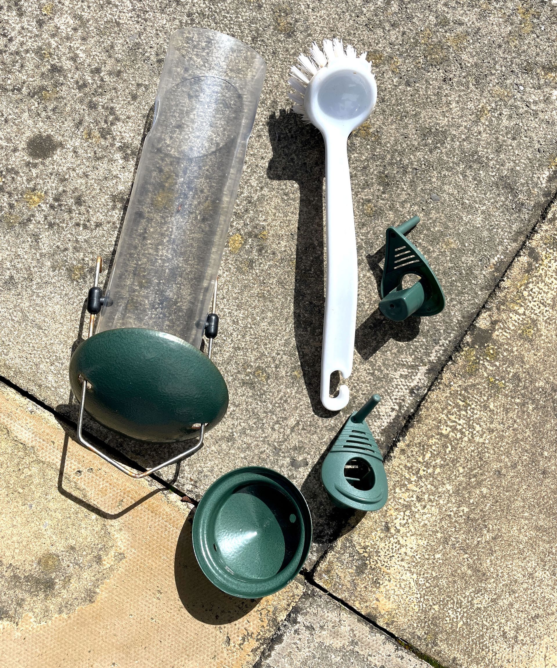 bird feeder after cleaning