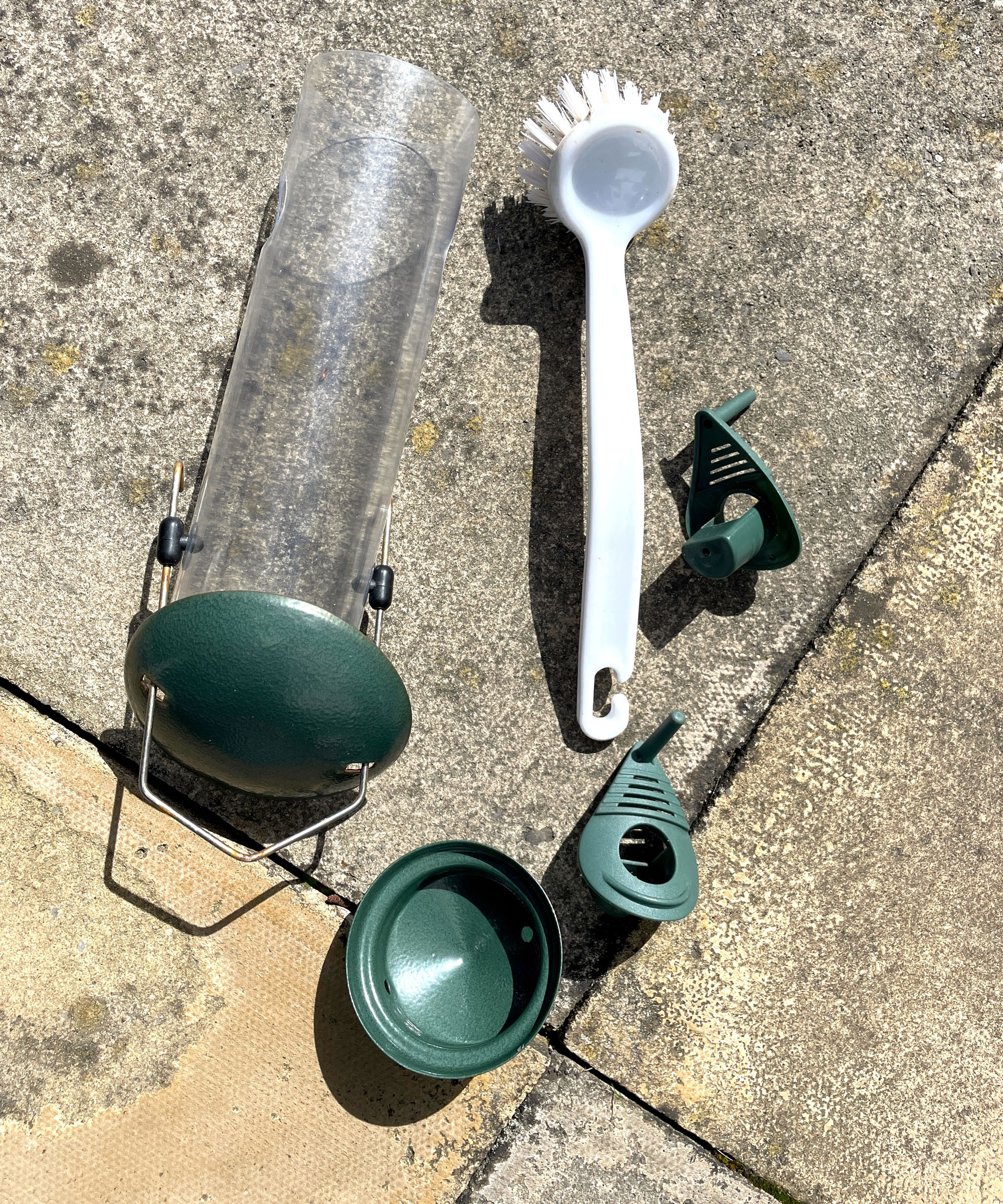 bird feeder after cleaning