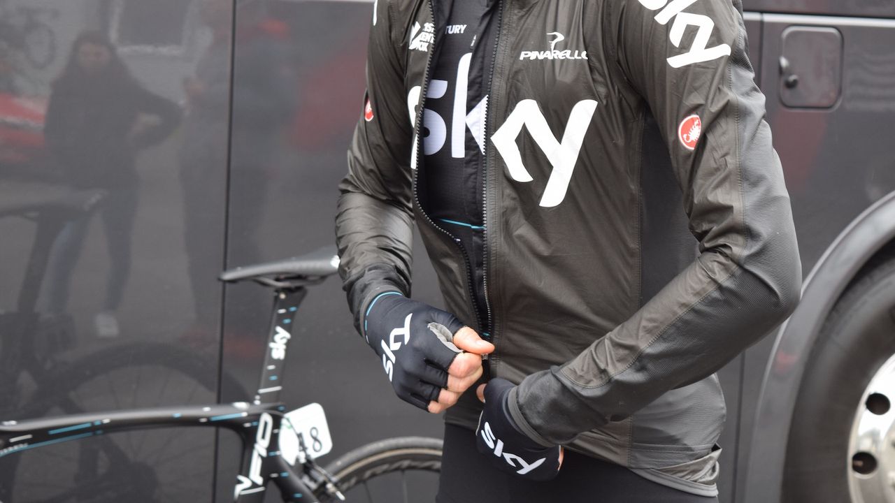 Team Sky wore an as yet unreleased Castelli jacket at the race