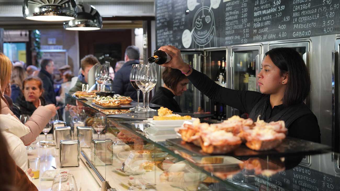 Interior of Tastavin