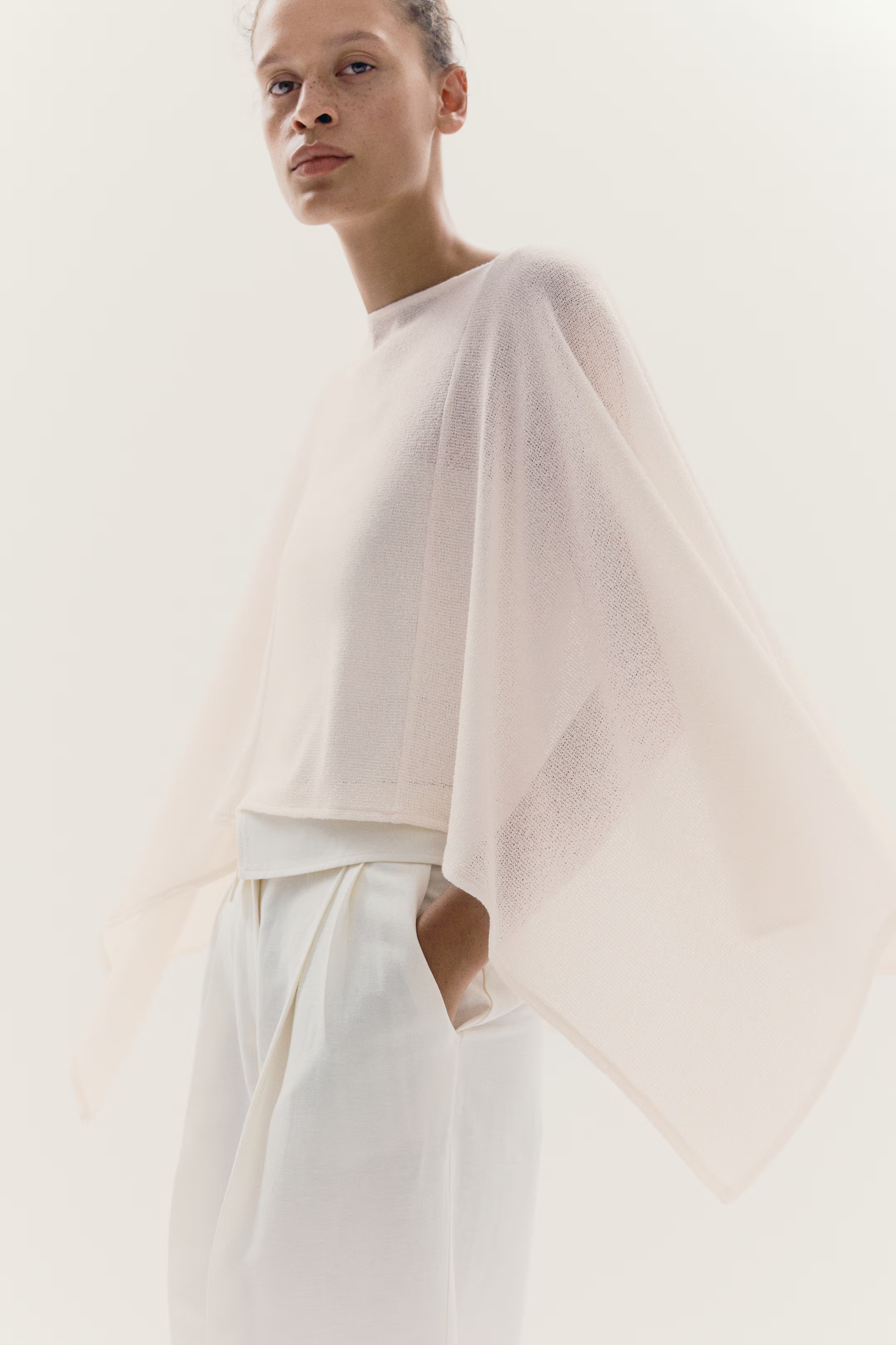 H&amp;M, Fine-Knit Cape