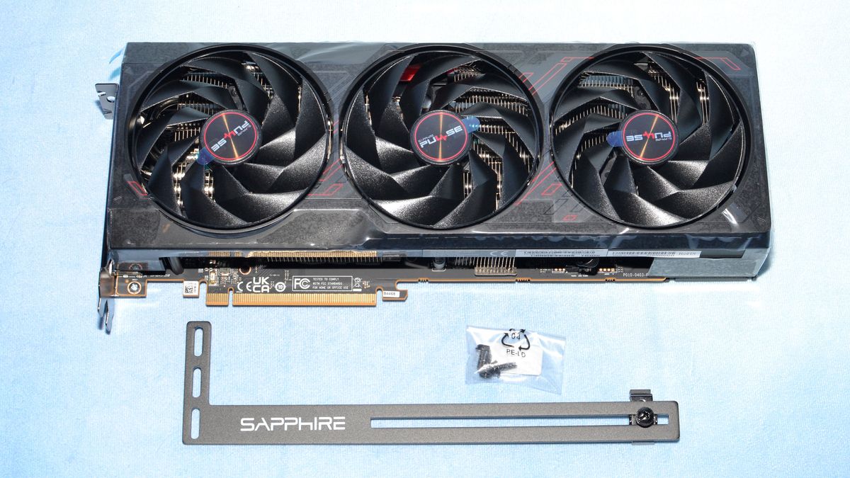 Sapphire RX 7900 GRE Pulse photos and unboxing