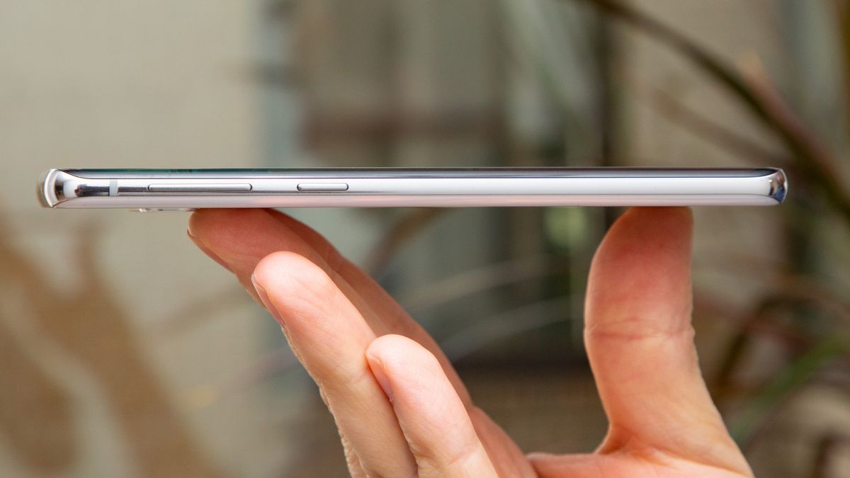 Specs and battery - Specs and battery - Samsung Galaxy S10 review: to ...
