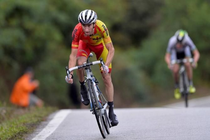 Dani Moreno (Spain) launches an attack