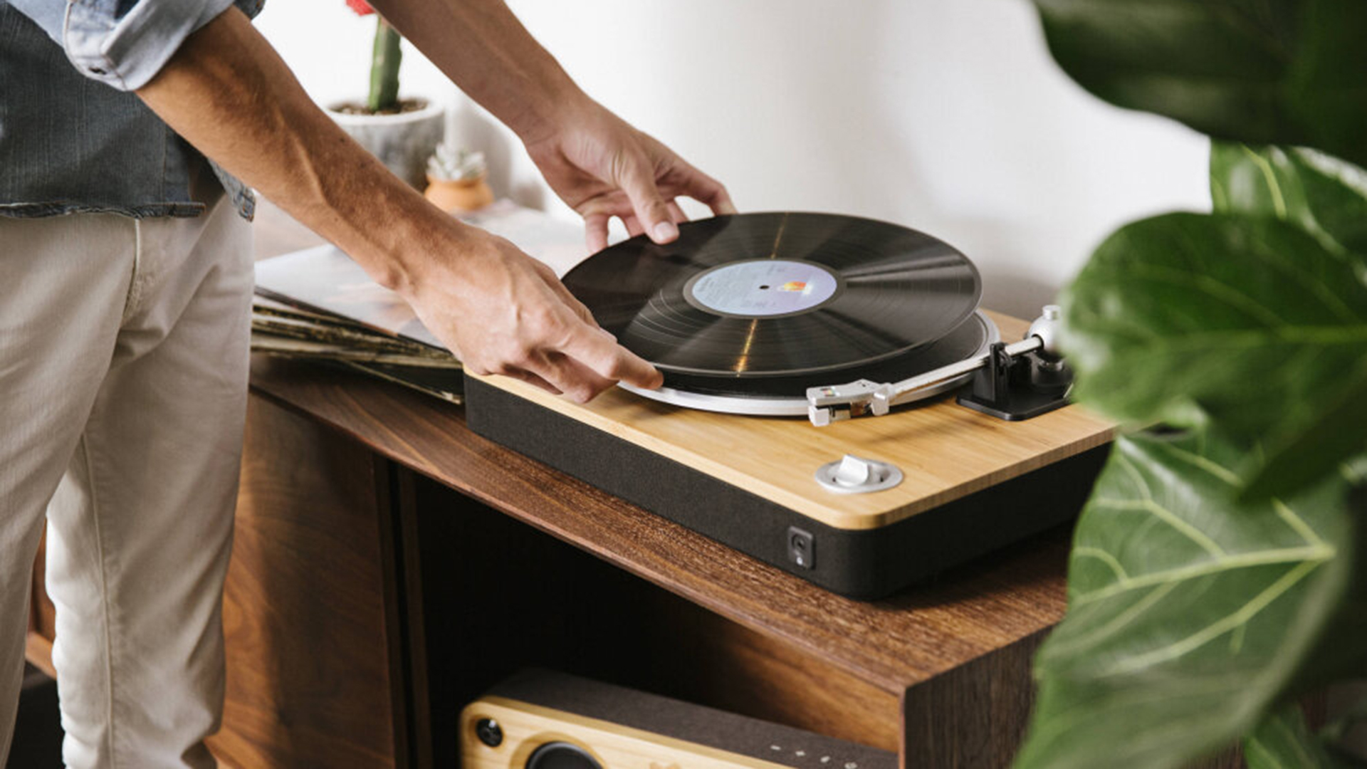 House of Marley Stir It Up Turntable Review | Top Ten Reviews