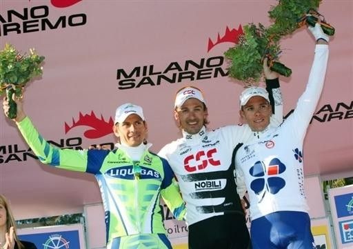 Today's podium (l-r): Filippo Pozzato (Liquigas), Fabian Cancellara (Team CSC) and Philippe Gilbert (Fran&ccedil;aise des Jeux).