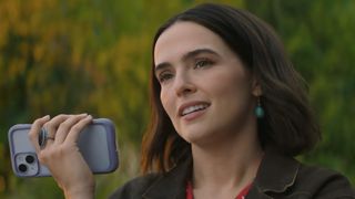 Zoey Deutch talking on a cell phone in Voicemails for Isabelle