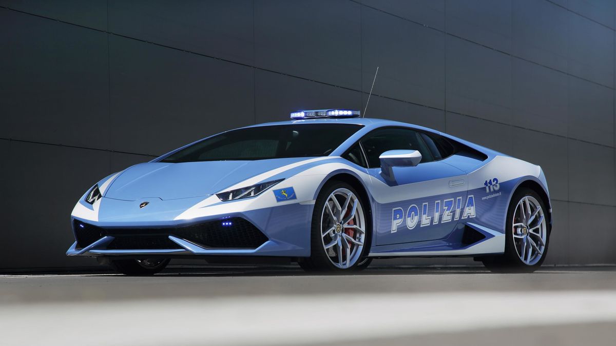 Lamborghini, fast friends with the Italian State Police for two decades