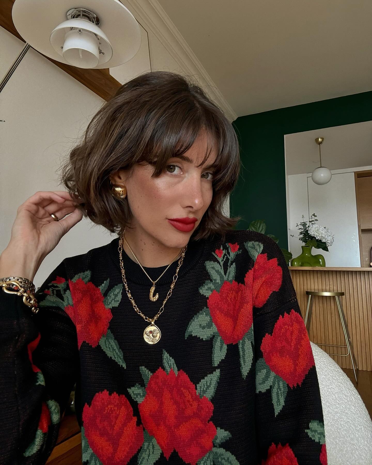 @juliesfi with a bouncy bob and wispy bangs