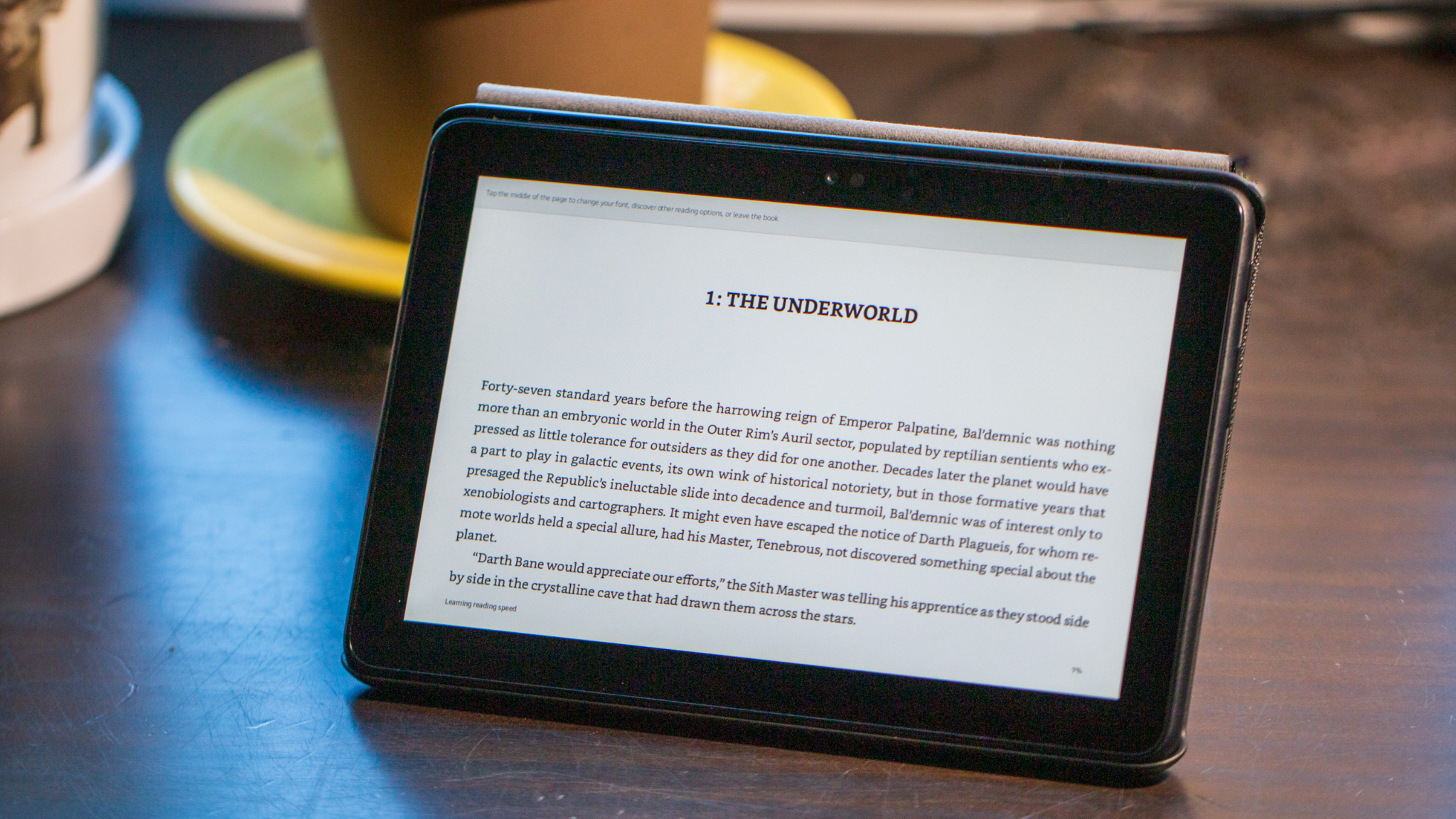 Aplicación Amazon Kindle abierta en Amazon Fire HD 8 (2022) en vista horizontal