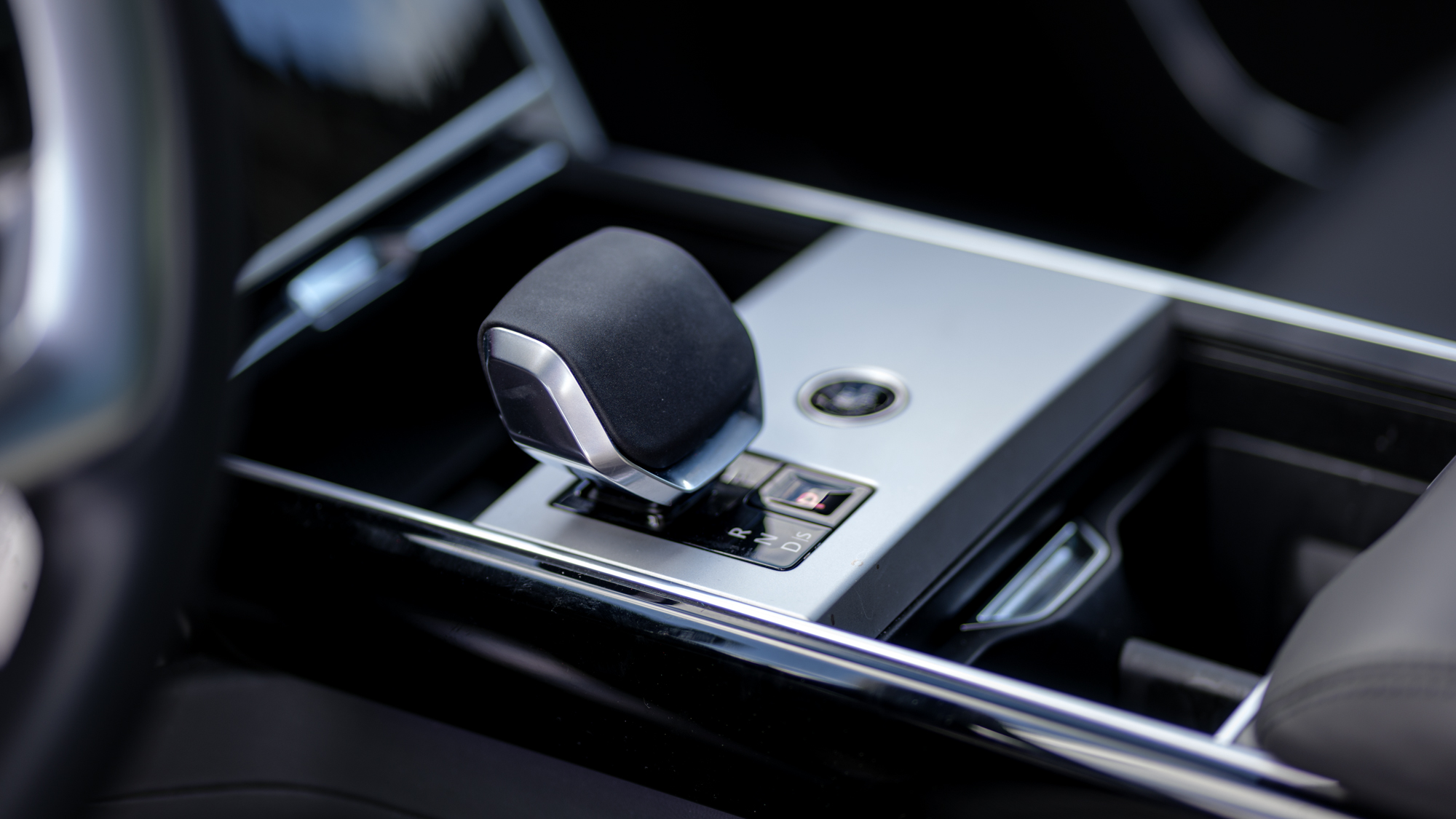 2025 Range Rover L460 test drive.