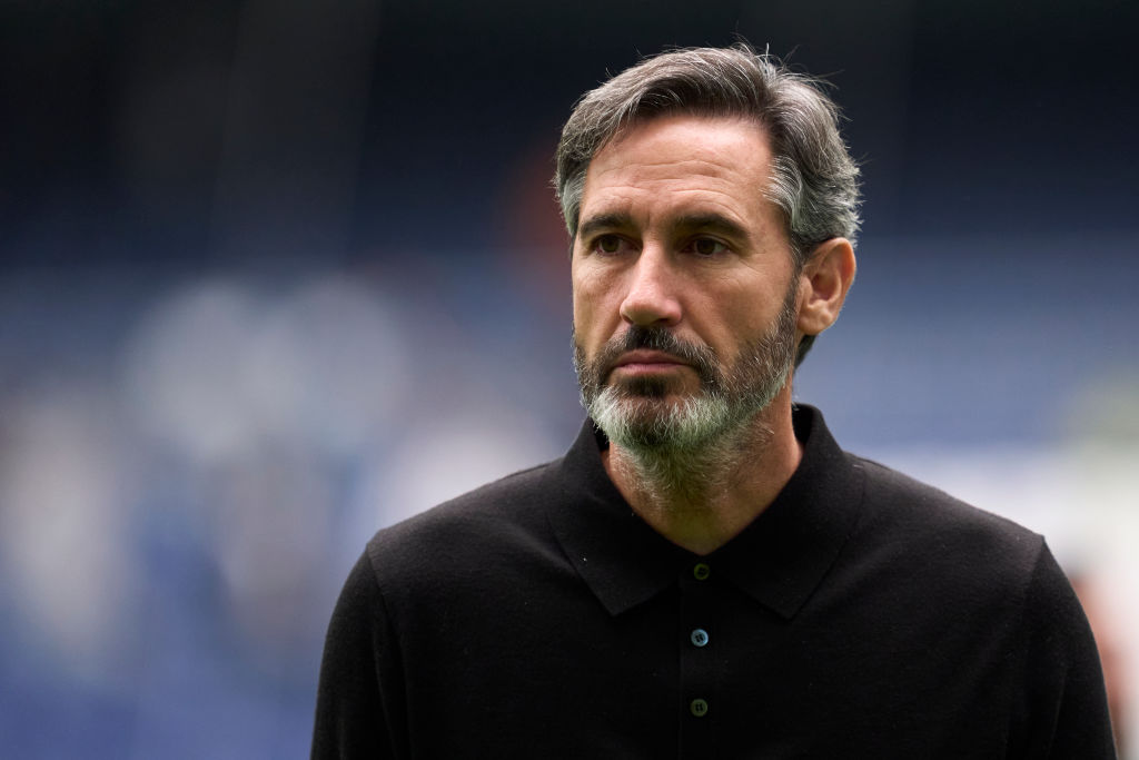 Vicente Moreno, head coach of CA Osasuna looks on prior to the LaLiga EA Sports match between Real Madrid CF and CA Osasuna at Estadio Santiago Bernabeu on November 09, 2024 in Madrid, Spain.