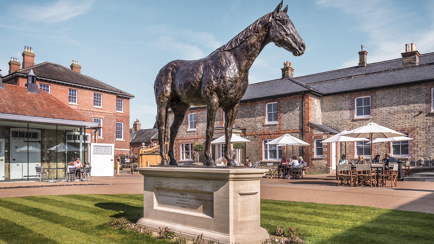 Frankel-in-The-Kings-Yard-c-Mark-Atkins-1.jpg