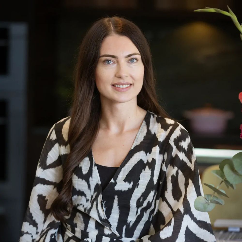 Headshot of Jenna Forsdyke, Senior Interior Designer at Pfeiffer Design