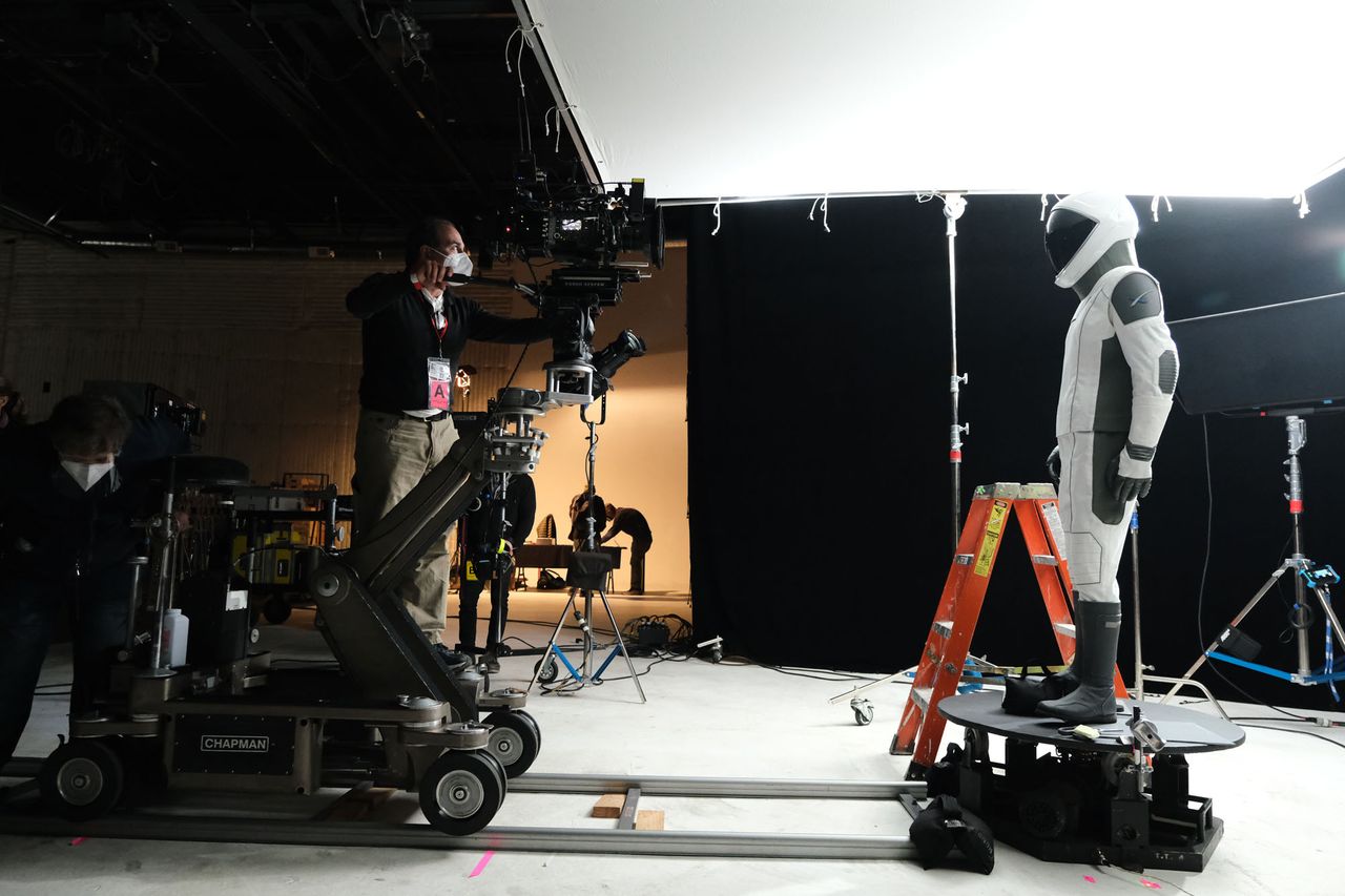 Director Bryce Dallas Howard directed the Inspiration4 Super Bowl ad for billionaire Jared Isaacman's private spaceflight on a SpaceX spacecraft.