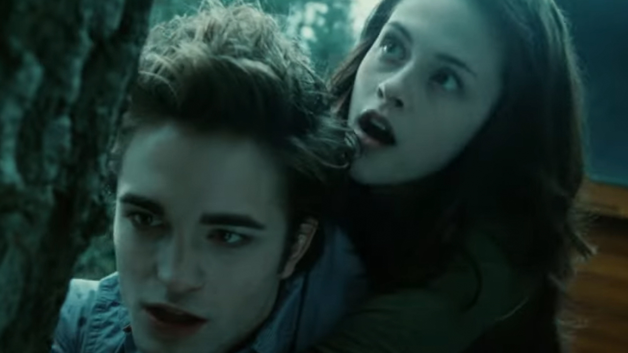 Kristen Stewart and Robert Pattinson in Twilight