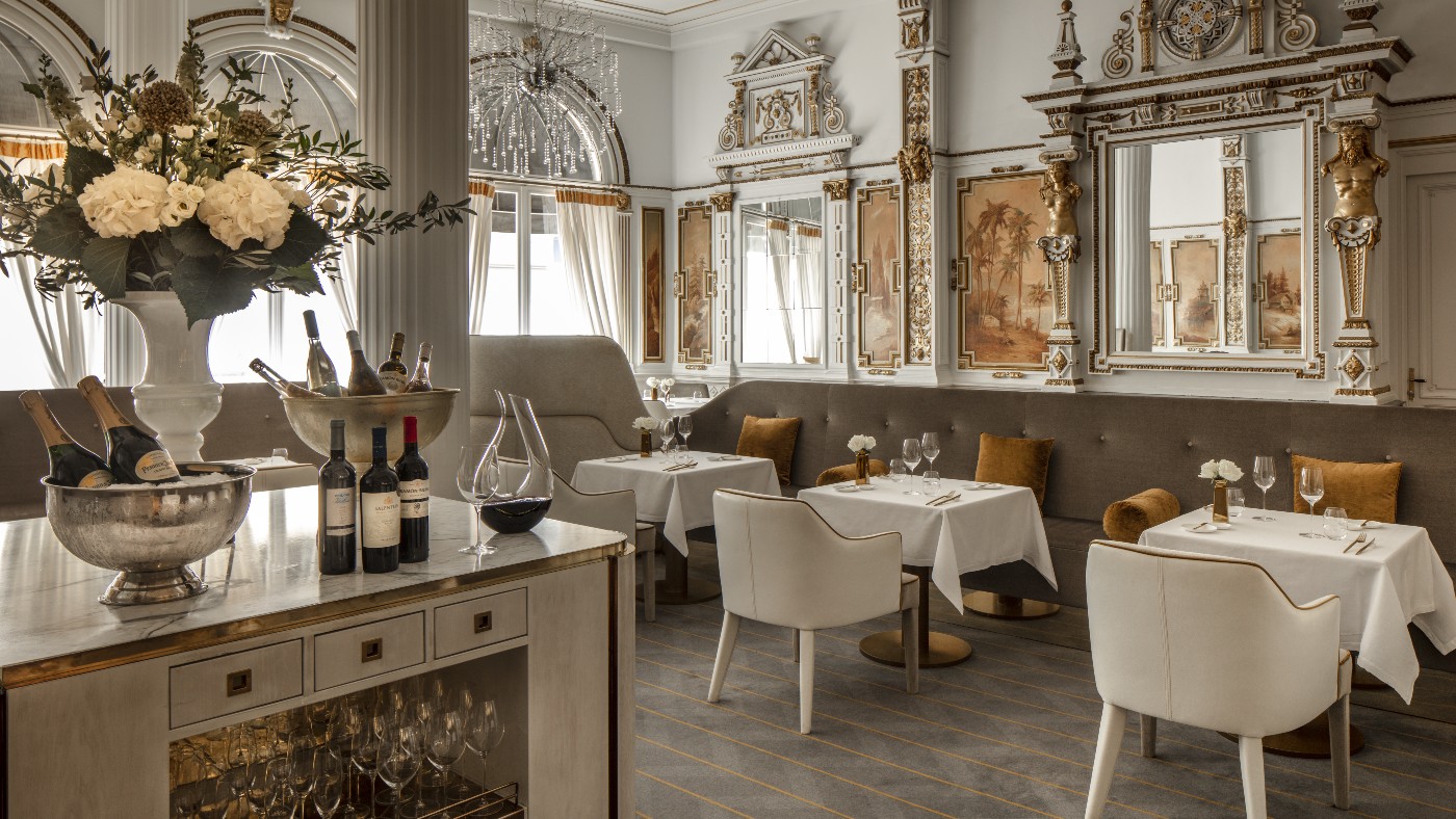 The White Room at Anantara Grand Hotel Krasnapolsky Amsterdam