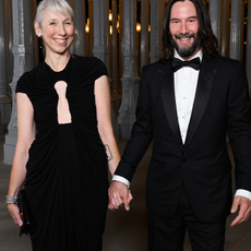 Alexandra Grant and Keanu Reeves, wearing Gucci, attend the 2023 LACMA Art+Film Gala, Presented By Gucci at Los Angeles County Museum of Art on November 04, 2023 in Los Angeles, California