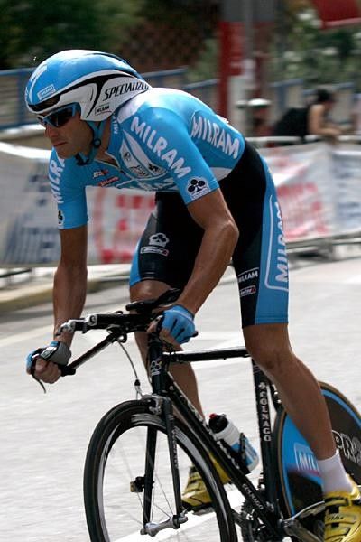 Alessandro Petacchi (Milram) in time trial mode.