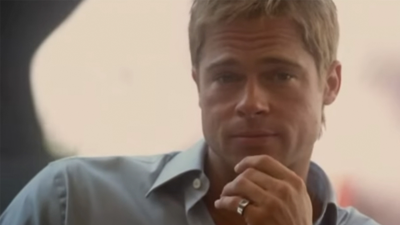 A close up of Brad Pitt in Ocean's Twelve