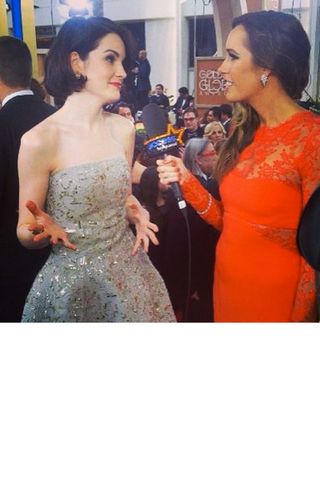 Louise Roe Interviews Michelle Dockery At The Golden Globes 2014