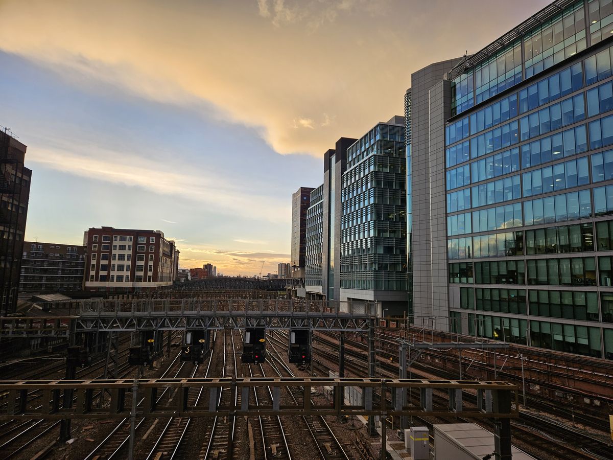 Image of Paddington station taken on a Samsung Galaxy S23 Plus