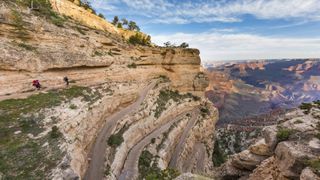 Hikers descend the South Kaibab trail grand canyon