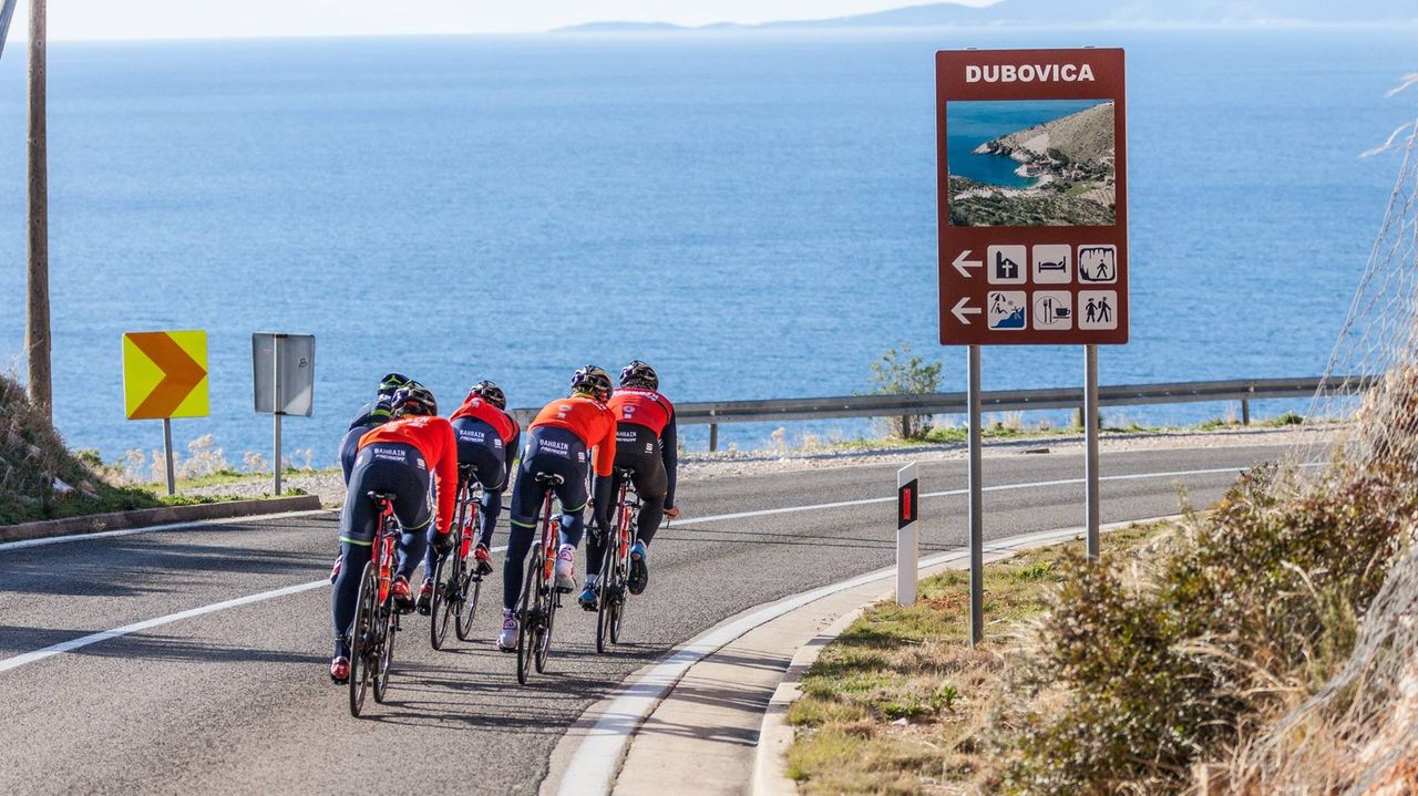 Riding towards Dubovica