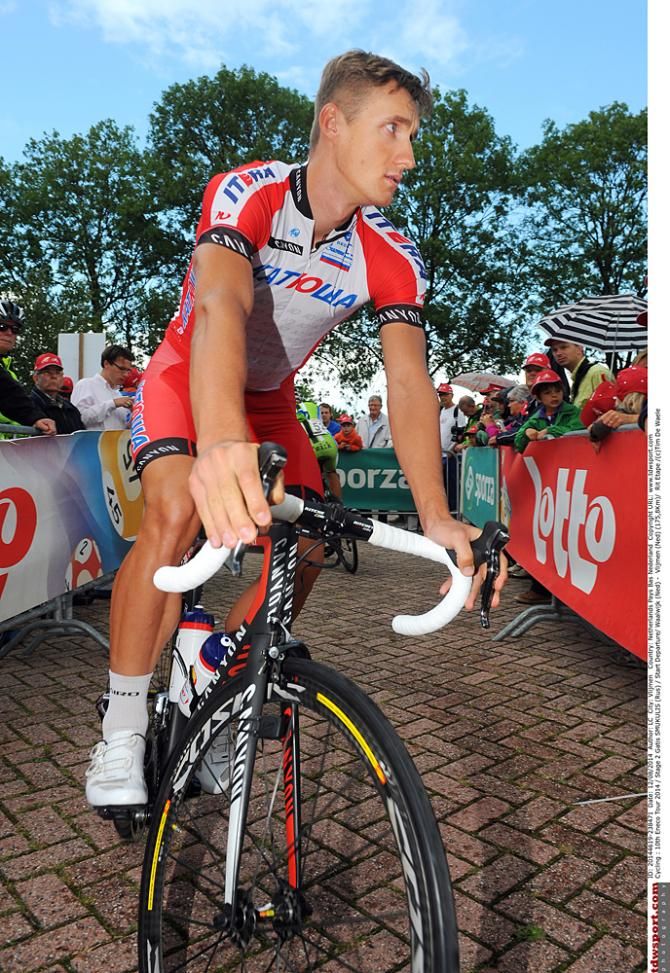 Gatis Smukulis (Katusha) heads to the start line