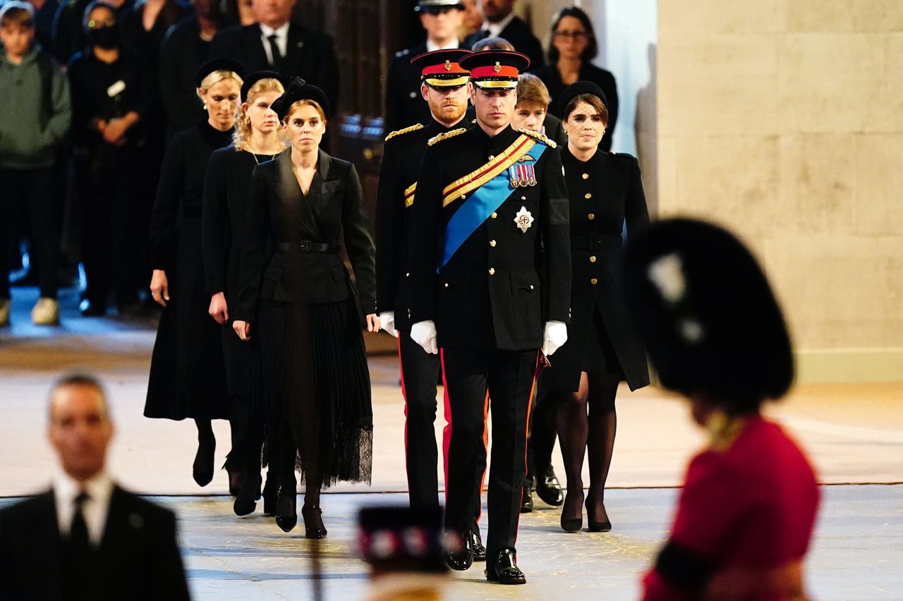 The Queen's grandchildren pay vigil