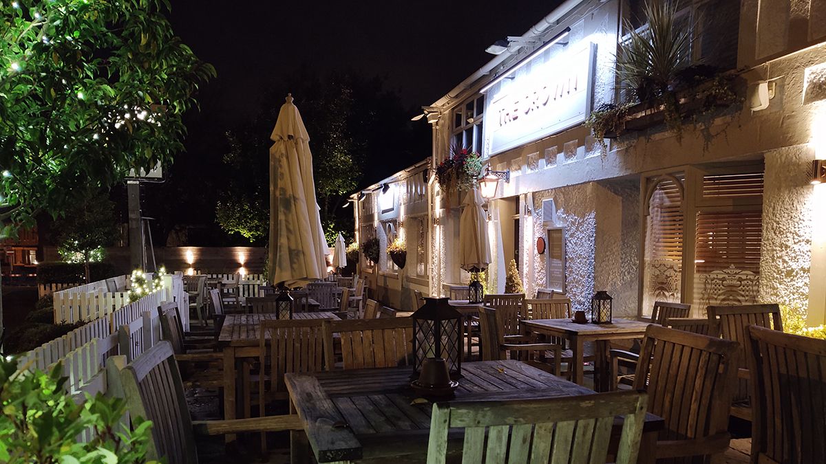 Motorola One Zoom camera sample