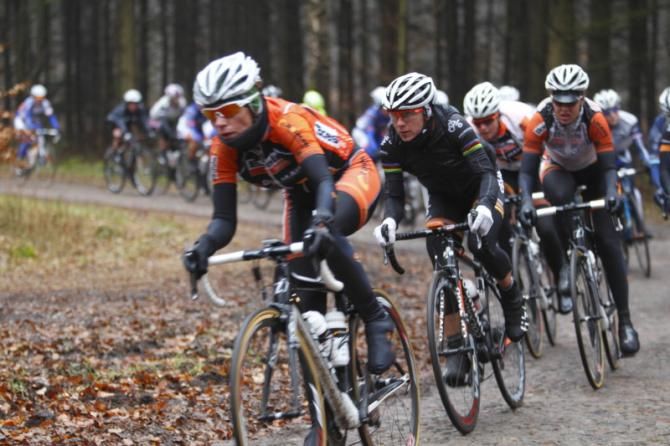 Former world champion Giorgia Bronzini (Wiggle Honda Team) follows Martine Bras (Boels Dolmans)