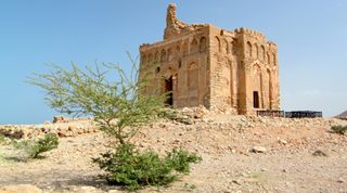 The Tomb of Bibi Maryam at Qalhat, Oman. Credit: Jamie Carter