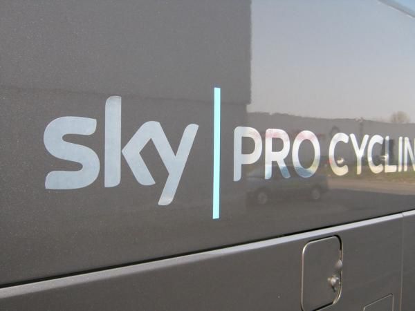 The thin blue line: the symbol of Team Sky