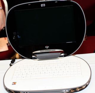 AMD also demoed their Tulip Ego laptop clearly designed for women.