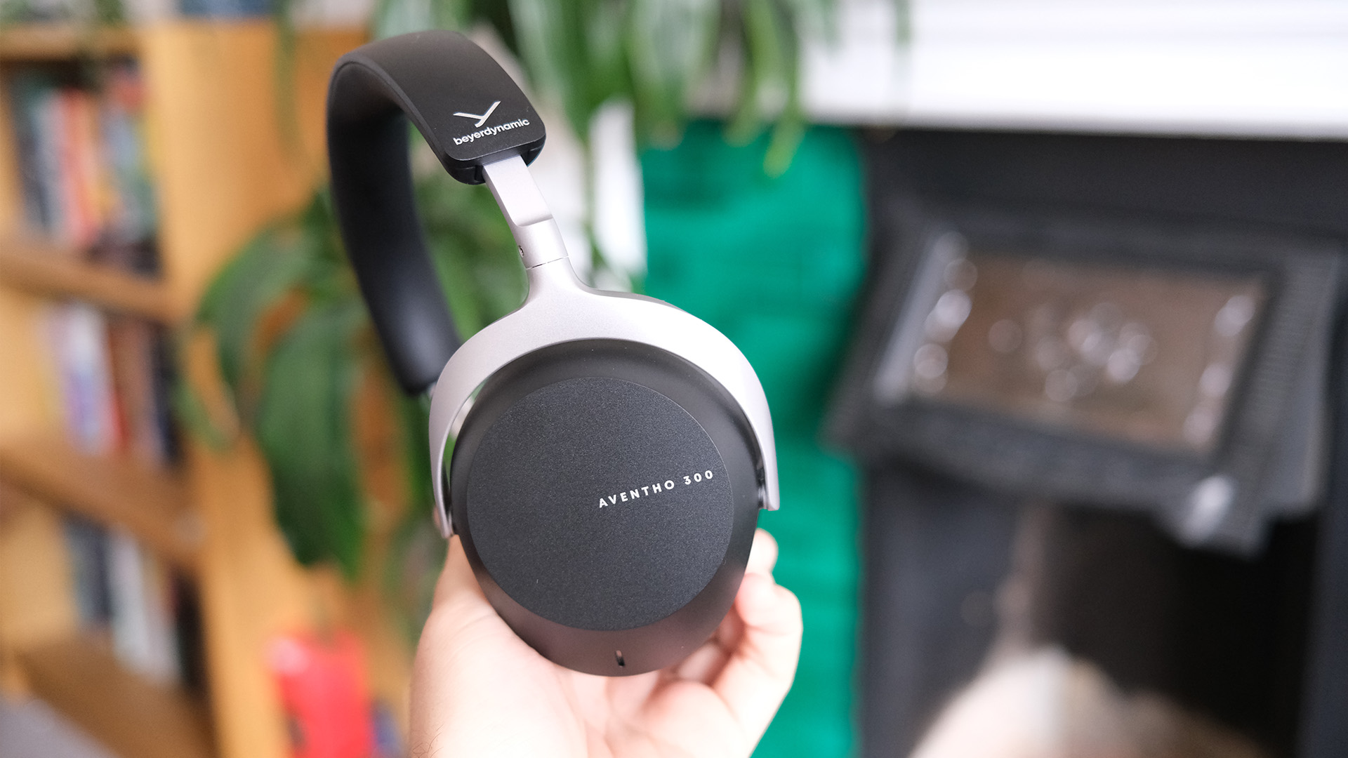 Beyerdynamic Aventho 300 review