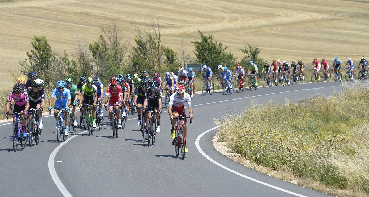 The first attacks of the stage