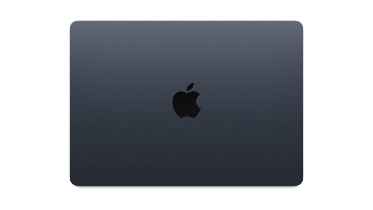 MacBook Air (M2) in Midnight