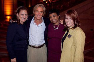Schmooze Gallery May 7, 2012_13.jpg